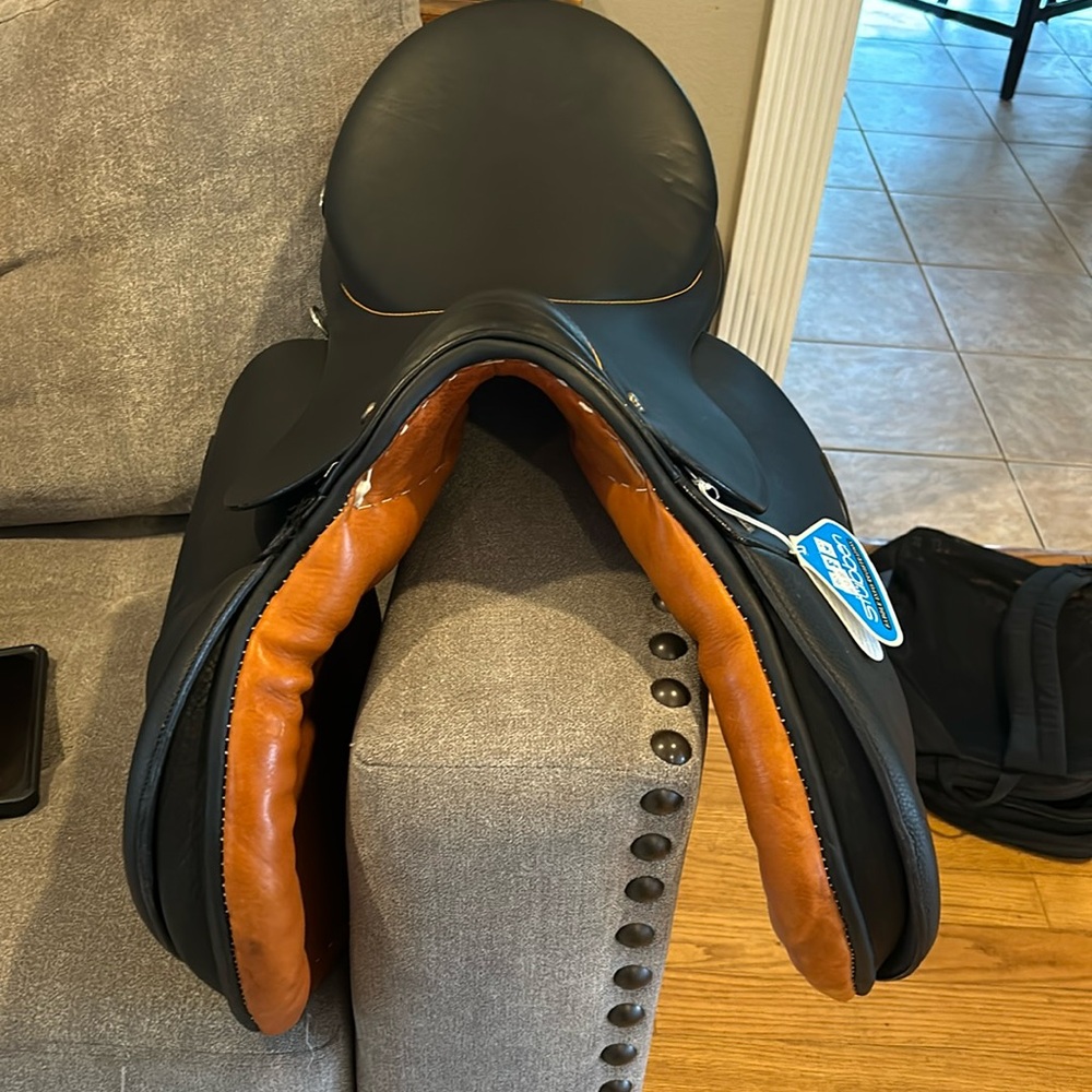 Stubben Siegfried VSS seat 18 tree 31 English Saddle hunter/jumper NWT